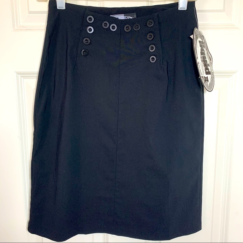 NWT Liquid X stretch pencil skirt with buttons
